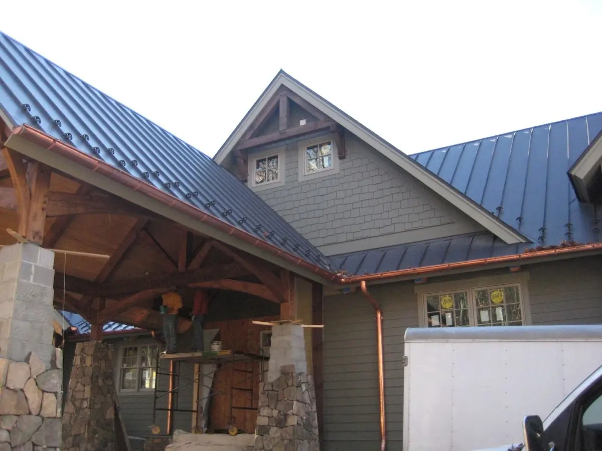 Craftsman Roofing team delivering quality roofing work in Crestwood Village